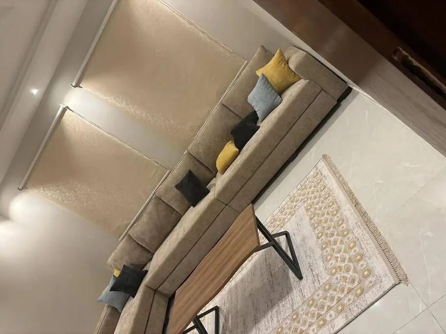 شقة جديدة ونظيفة غرفة وصالة هادئة ومريحة بحي المروة 8دقايق من المطار Jeddah 0*,  Saudi Arabia
